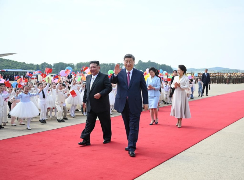 Xi Jinping diz que chegou a importante consenso com Kim sobre desenvolvimento das relações China-RPDC na nova era