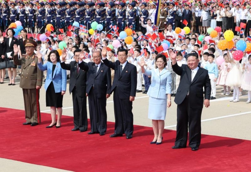 Xi Jinping diz que chegou a importante consenso com Kim sobre desenvolvimento das relações China-RPDC na nova era