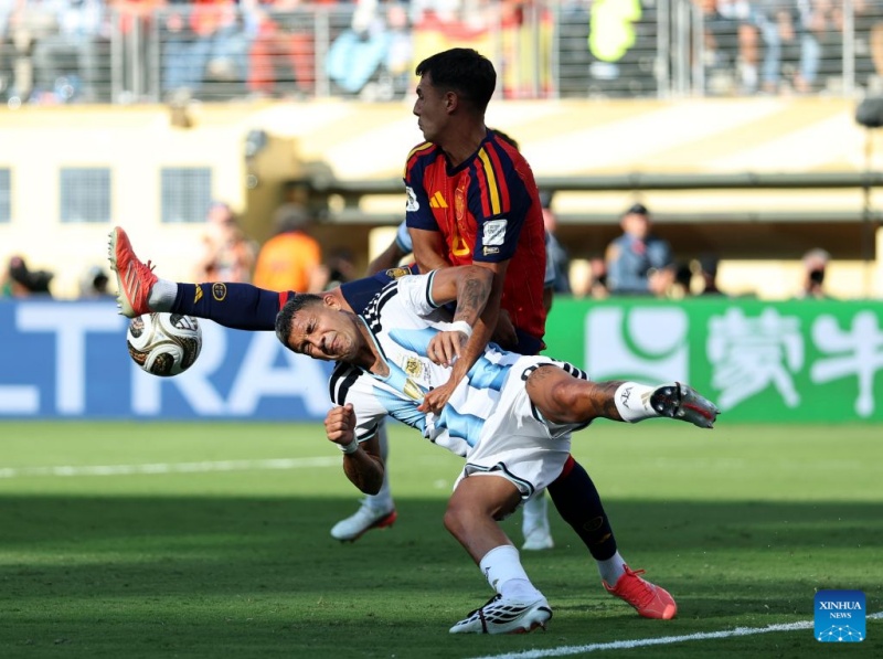 Gol de Torres no fim garante título da Copa do Mundo para a Espanha