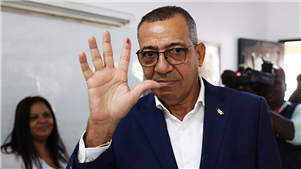 Carlos Vila Nova toma posse como presidente de São Tomé e PríncipeCarlos Vila Nova tomou posse como presidente de São Tomé e Príncipe na quinta-feira (3), iniciando seu segundo mandato de cinco anos.