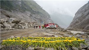 Identificadas algumas vítimas do deslizamento de terra em Gyirong As autoridades do condado de Gyirong, na Região Autônoma de Xizang, formaram uma equipe de especialistas e mobilizaram mais de 60 profissionais de medicina forense.