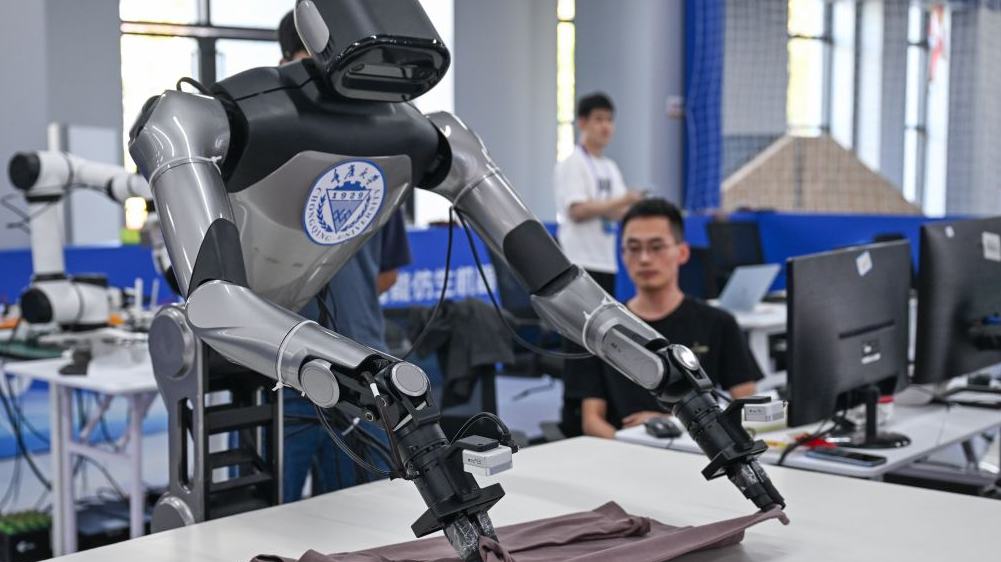Competição nacional reúne equipes para impulsionar inovação em robôs biomiméticosA competição é um evento nacional de destaque voltado à inovação e ao empreendedorismo e atrai equipes de pesquisa universitárias, empresas de tecnologia e outros participantes. 