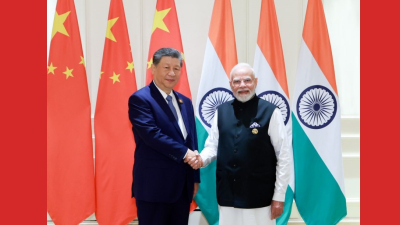 Xi Jinping e Modi realizam troca de opiniões aprofundada e concordam que China e Índia devem ser parceiras