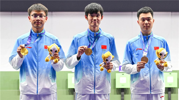 China quebra recorde mundial na prova por equipes de carabina de ar 10m masculina nos Jogos Asiáticos de Aichi-Nagoya