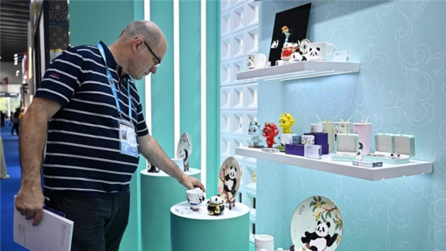 Segunda fase da 140ª Feira de Cantão: produtos de estilo chinês tornam-se nova vitrine das exportações chinesas